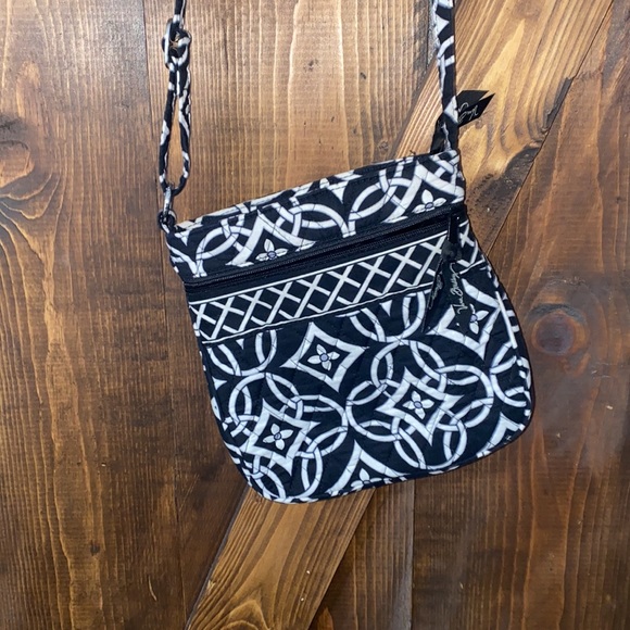 Vera Bradley Handbags - 🤩🤩3/$10Vera Bradley crossbody